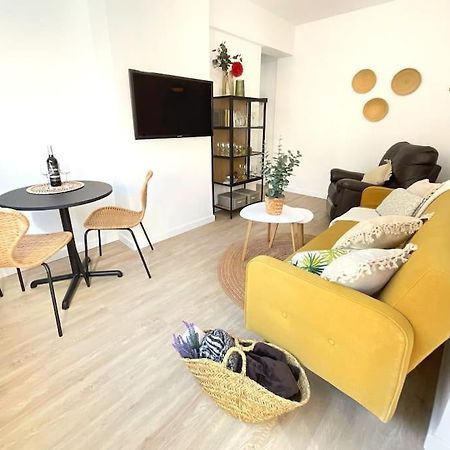 Ks Costa Capri - Kaleria Suites Almeria Luaran gambar