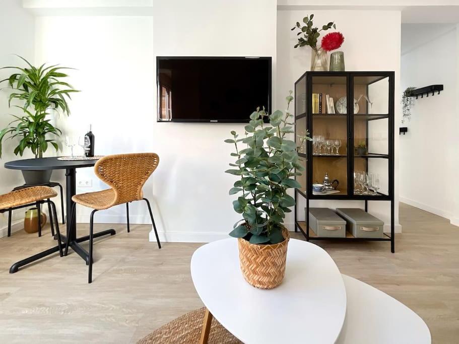 Ks Costa Capri - Kaleria Suites Almeria Luaran gambar